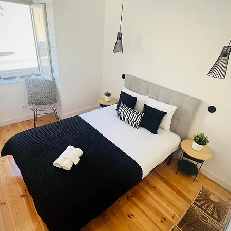 Morais A Stylish Flat For A Memorable *